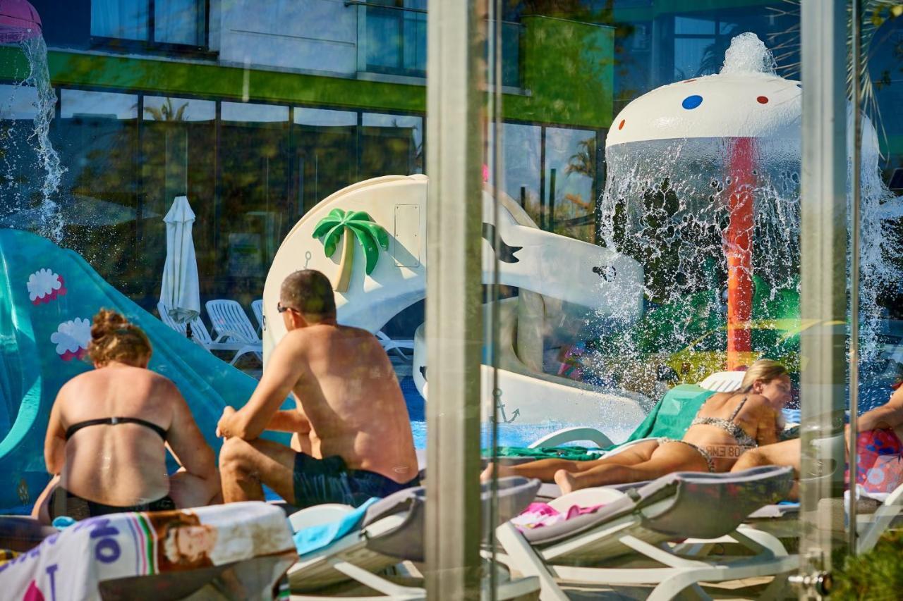 Coral Aparthotel Pool & Spa Mamaia Nord Нэводари Экстерьер фото