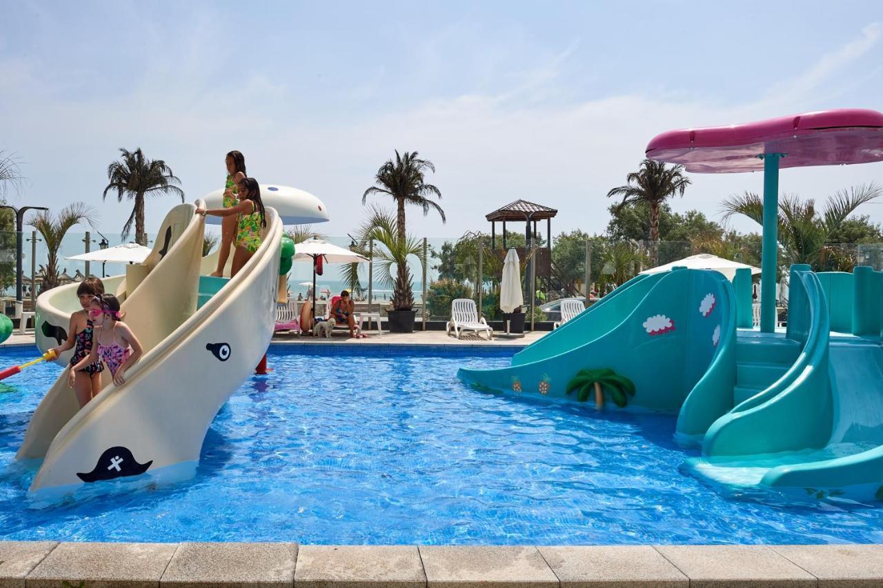 Coral Aparthotel Pool & Spa Mamaia Nord Нэводари Экстерьер фото